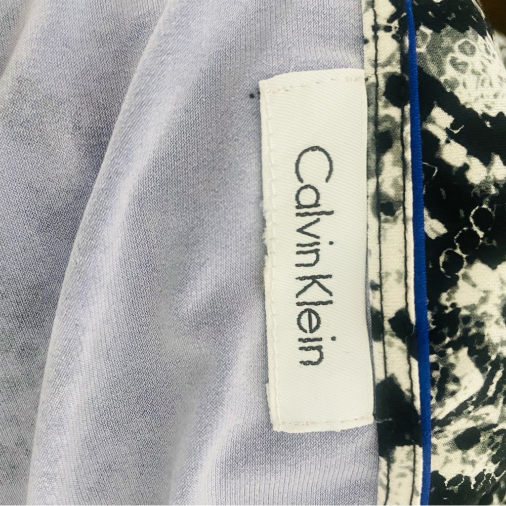 Calvin Klein Snakeskin Print Blouse‎ in Purple and Black, Medium - Picture 5 of 7